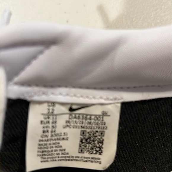 Nike Men’s sneakers black size 12 - Picture 7 of 9